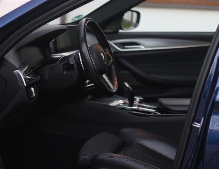 BMW Řada 5 11