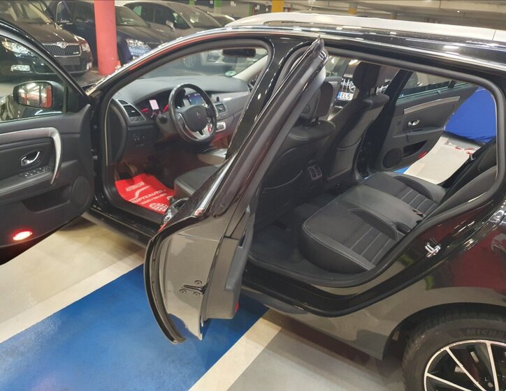 Renault Laguna Kombi 2,0 l 103 kw