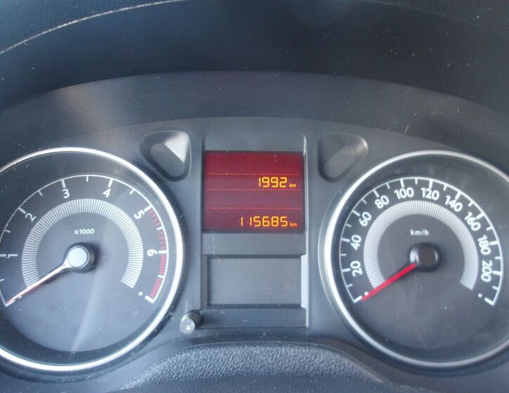 Peugeot 301 Sedan / Limuzína 1,2 l 53 kw