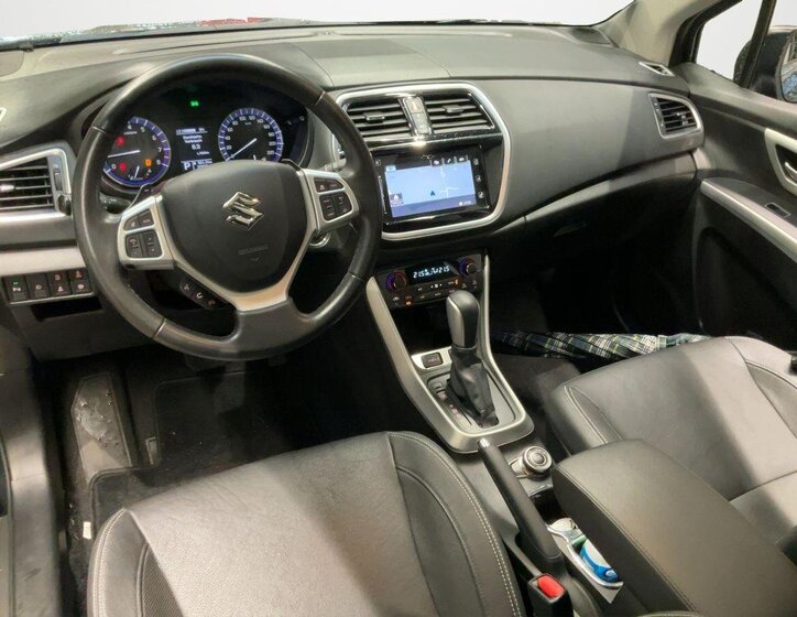 Suzuki SX4 S-Cross SUV 1,4 l 103 kw