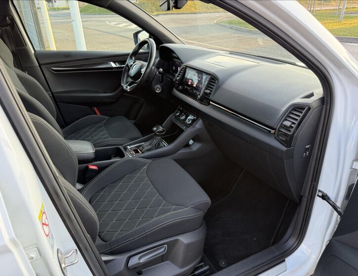 Škoda Karoq SUV / Terénní 1,5 l 110 kw