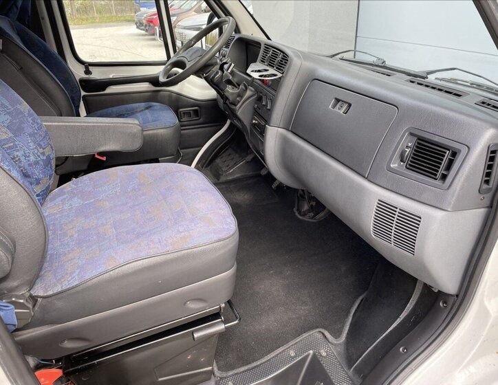 Peugeot Ostatní Ostatní 2,8 l 93 kw