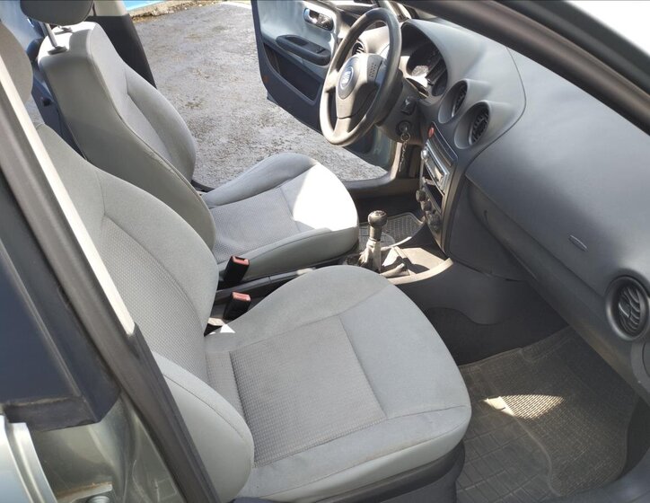 Seat Cordoba Sedan / Limuzína 1,4 l 55 kw