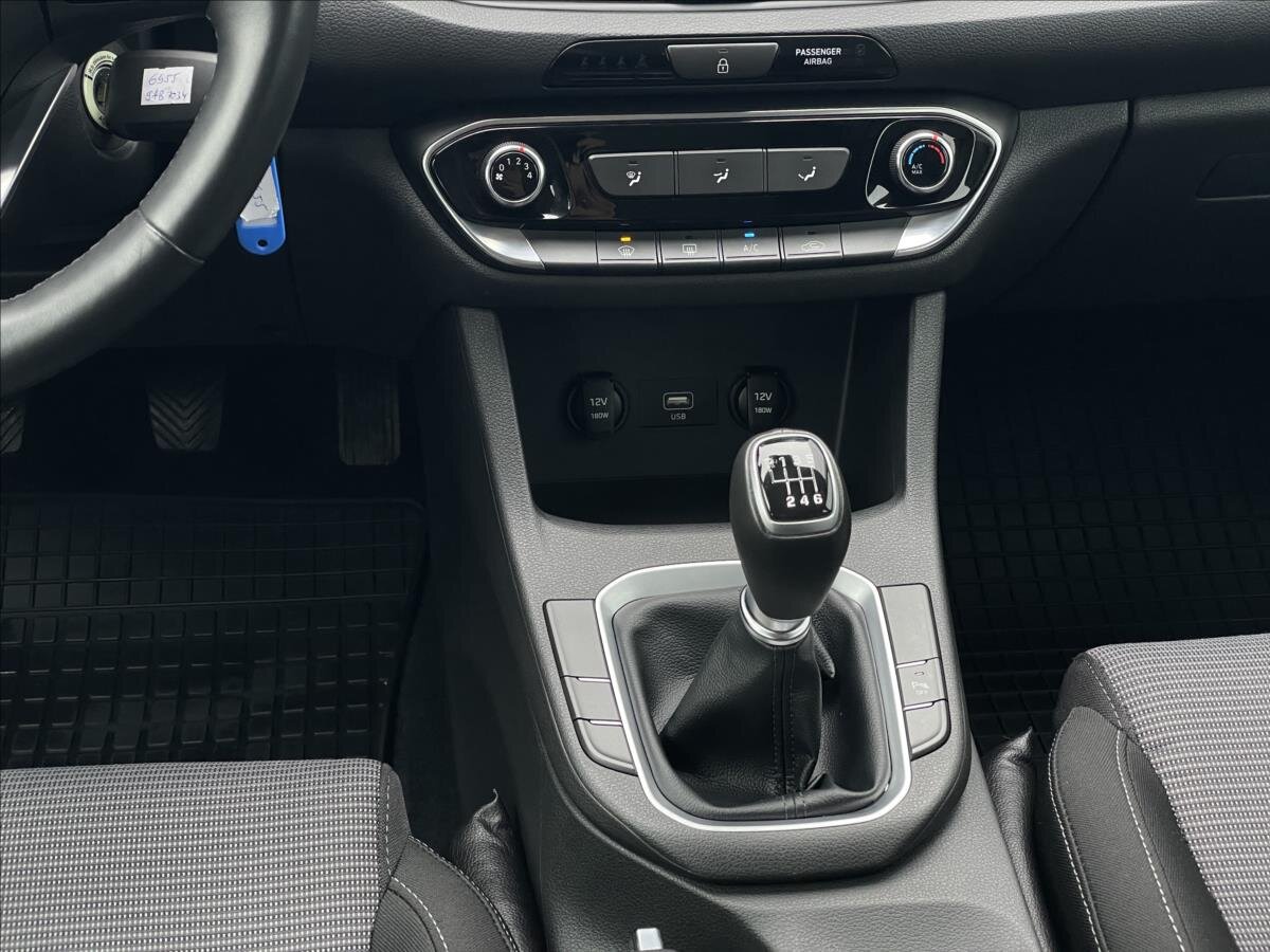 Hyundai i30 Hatchback 1,5 l 80 kw