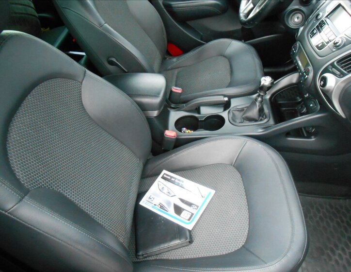 Hyundai ix35 Kombi 2,0 l 100 kw