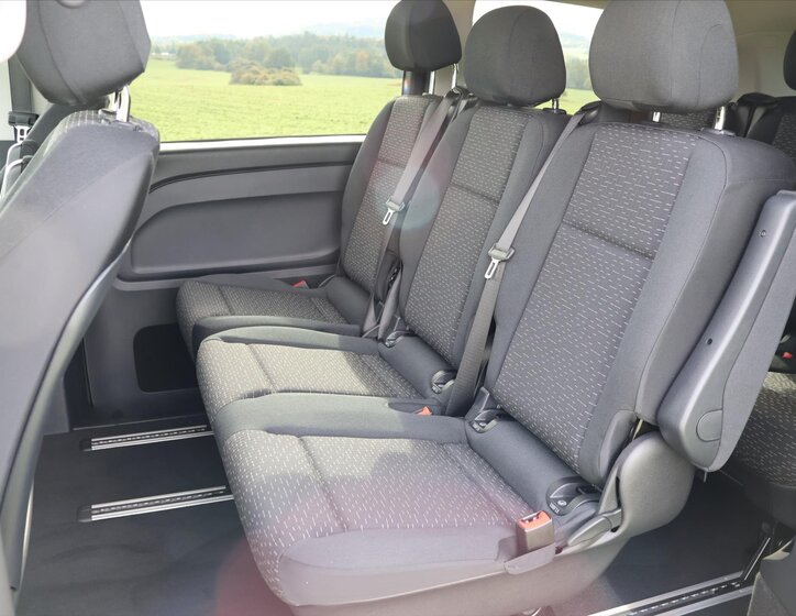 Mercedes-Benz Vito Kombi 2,0 l 174 kw