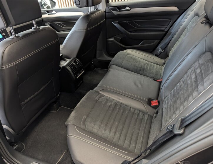 Volkswagen Passat Kombi 2,0 l 140 kw