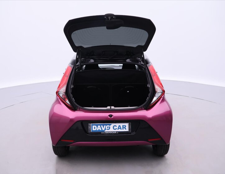 Toyota Aygo Hatchback 998,0 53 kw