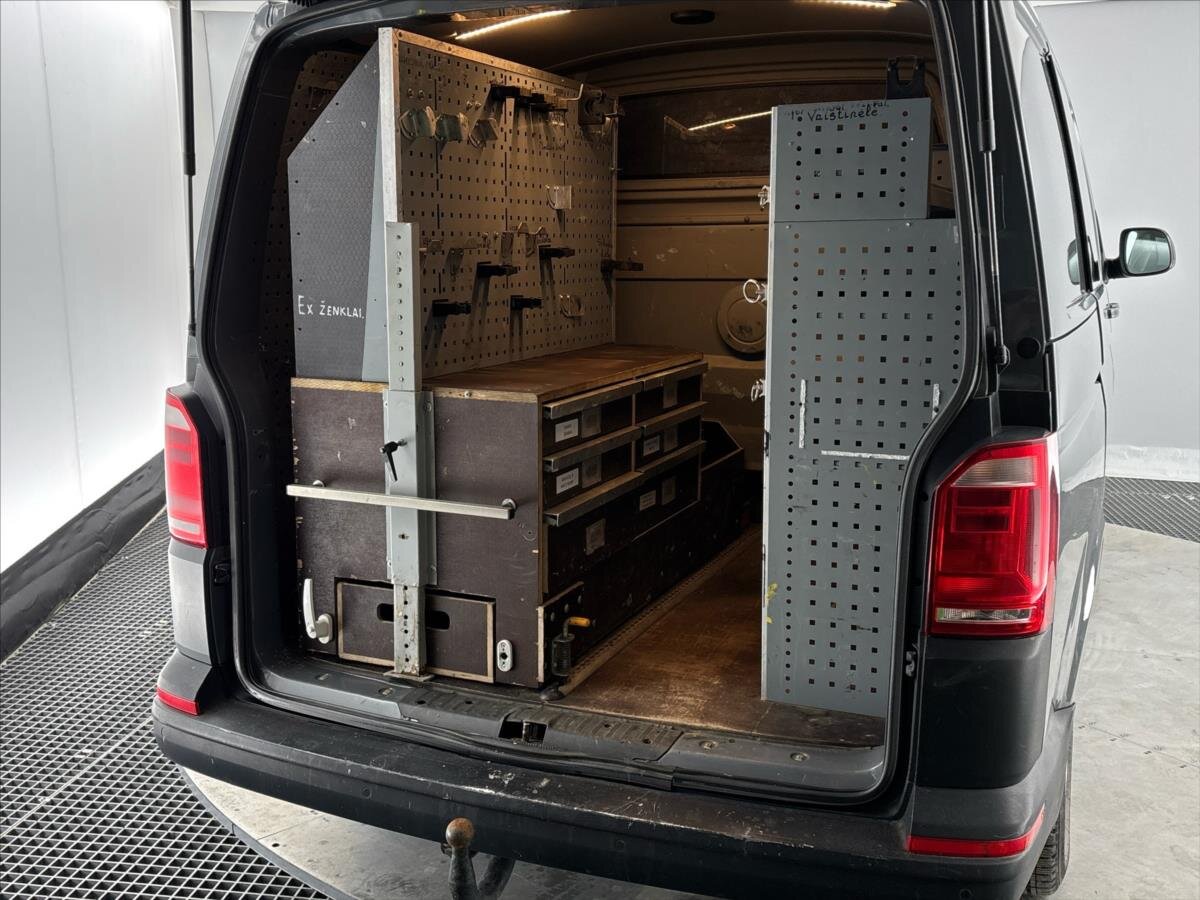 Volkswagen Transporter Kombi 2,0 l 110 kw