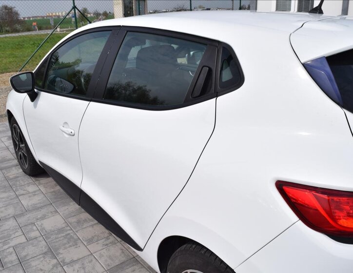 Renault Clio Hatchback 1,1 l 54 kw