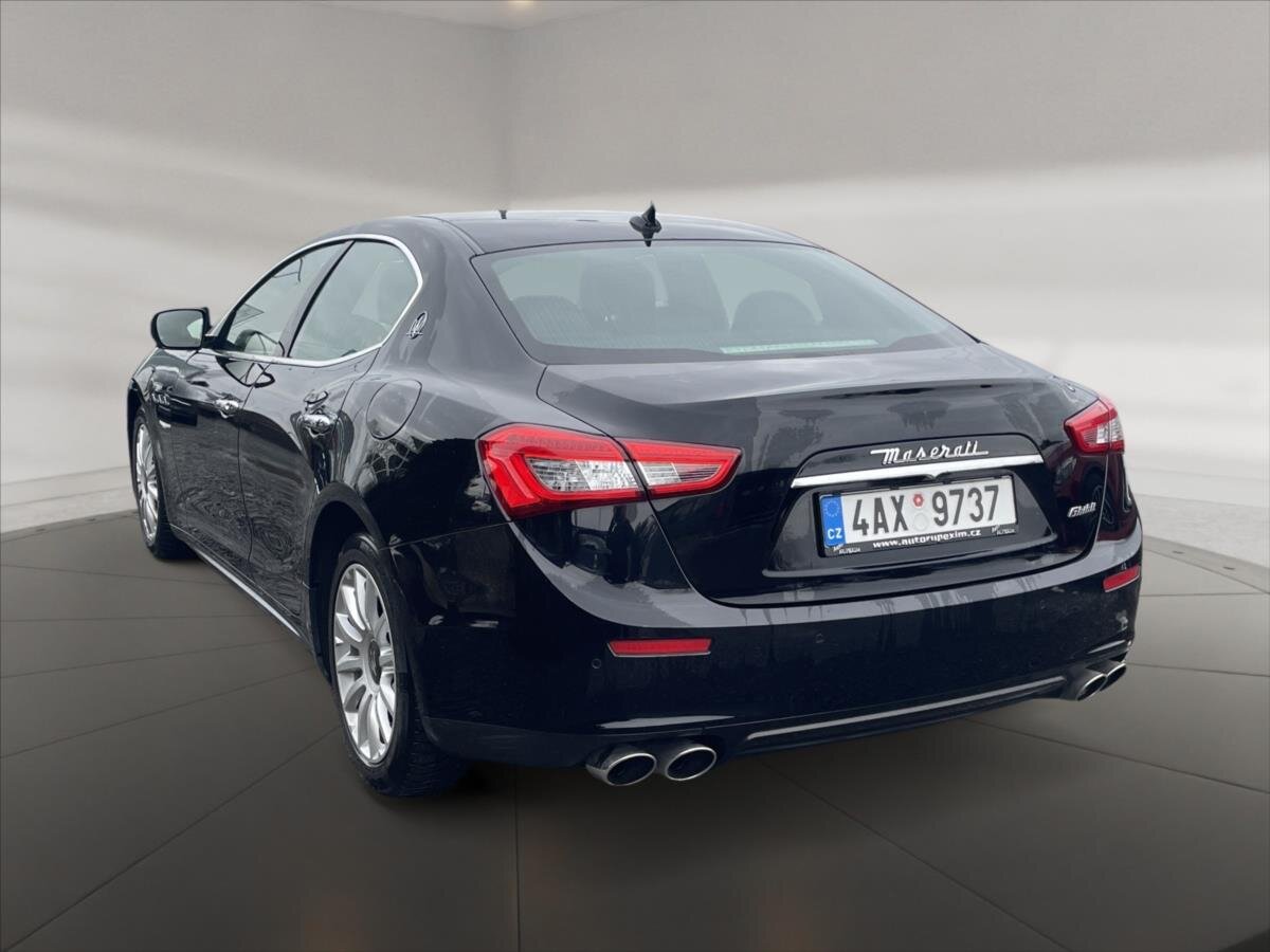 Maserati Ghibli Sedan / Limuzína 3,0 l 202 kw