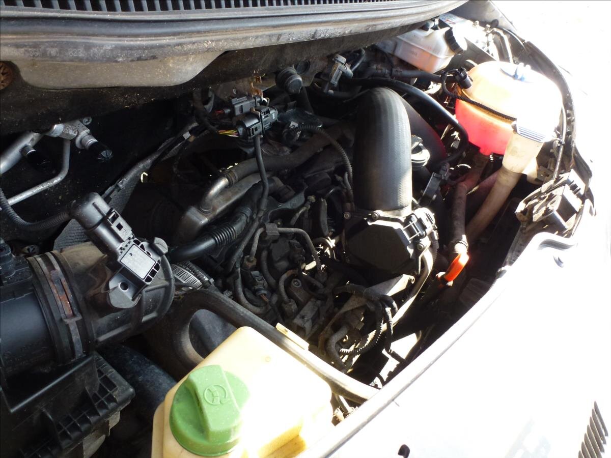 Volkswagen Transporter Valník 2,0 l 103 kw