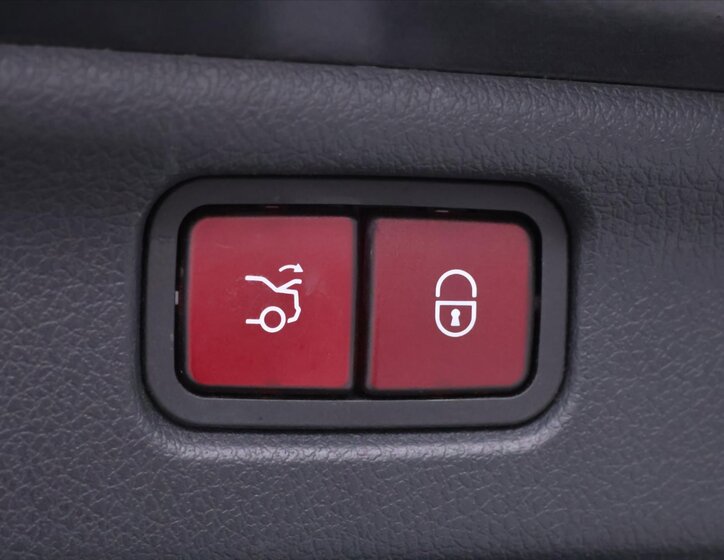 Mercedes-Benz Třídy C Sedan 2,0 l 519 kw