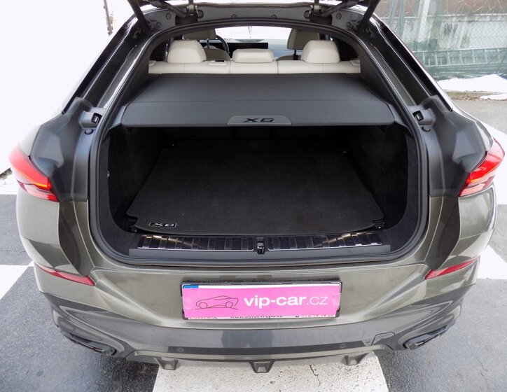 BMW X6 SUV 3,0 l 210 kw
