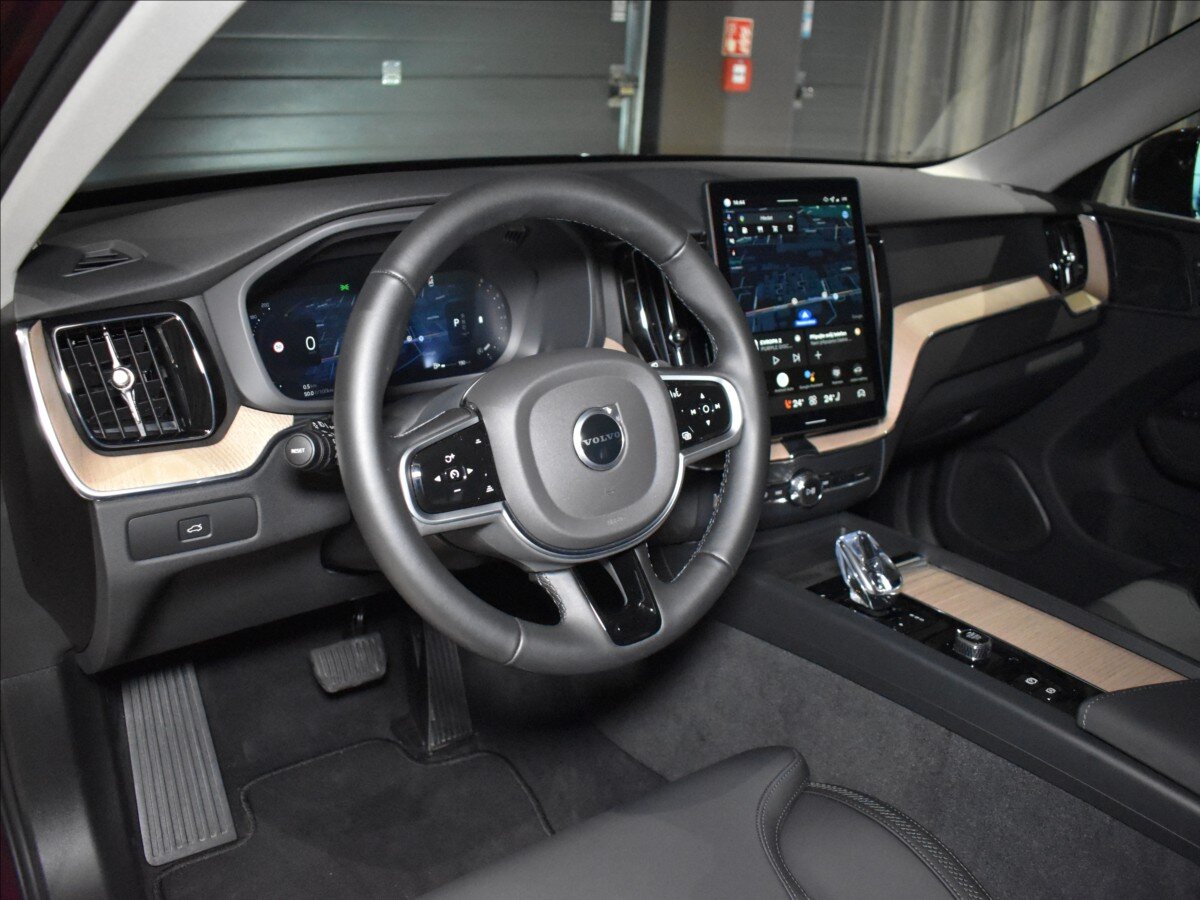 Volvo XC60 SUV / Terénní 2,0 l 184 kw