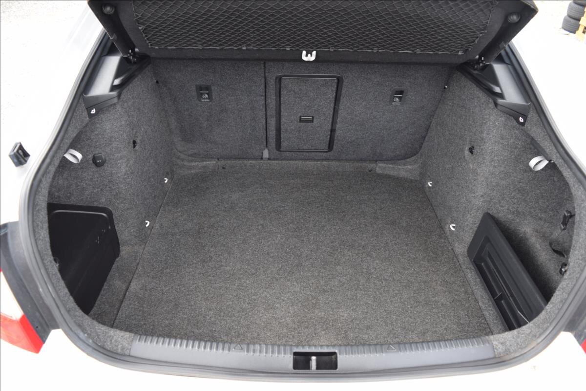 Škoda Octavia Sedan / Limuzína 2,0 l 135 kw