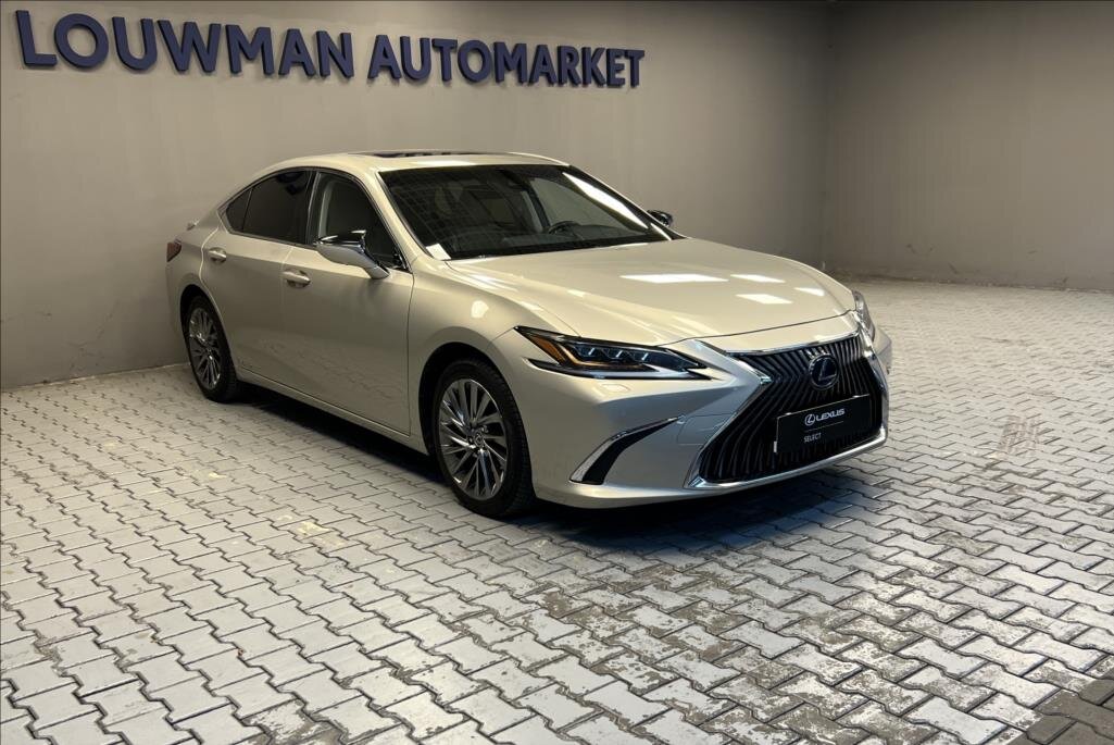 Lexus ES 300h Sedan 2,5 l 160 kw
