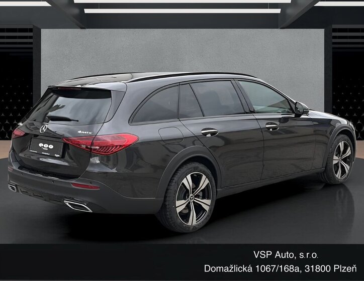 Mercedes-Benz Třídy C Kombi 2,0 l 157 kw