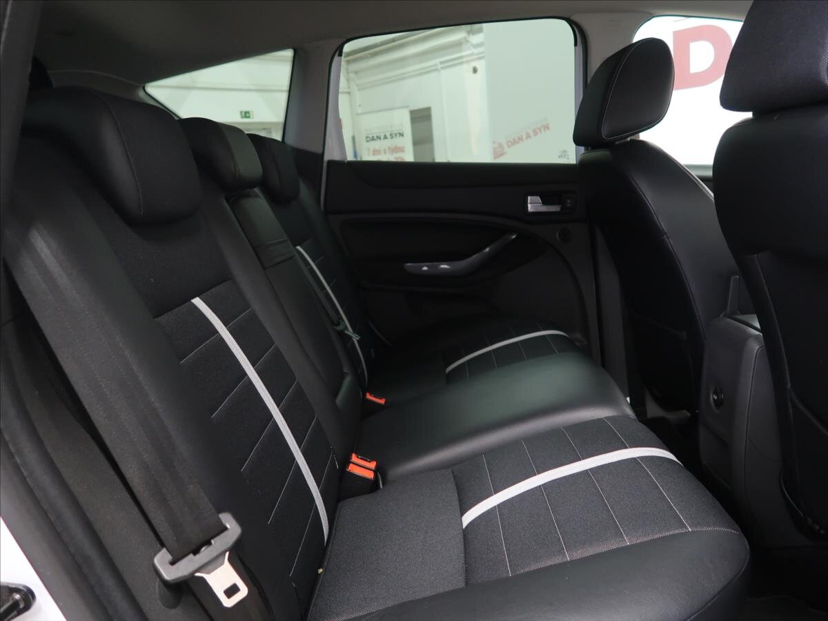 Ford Kuga SUV / Terénní 2,0 l 103 kw