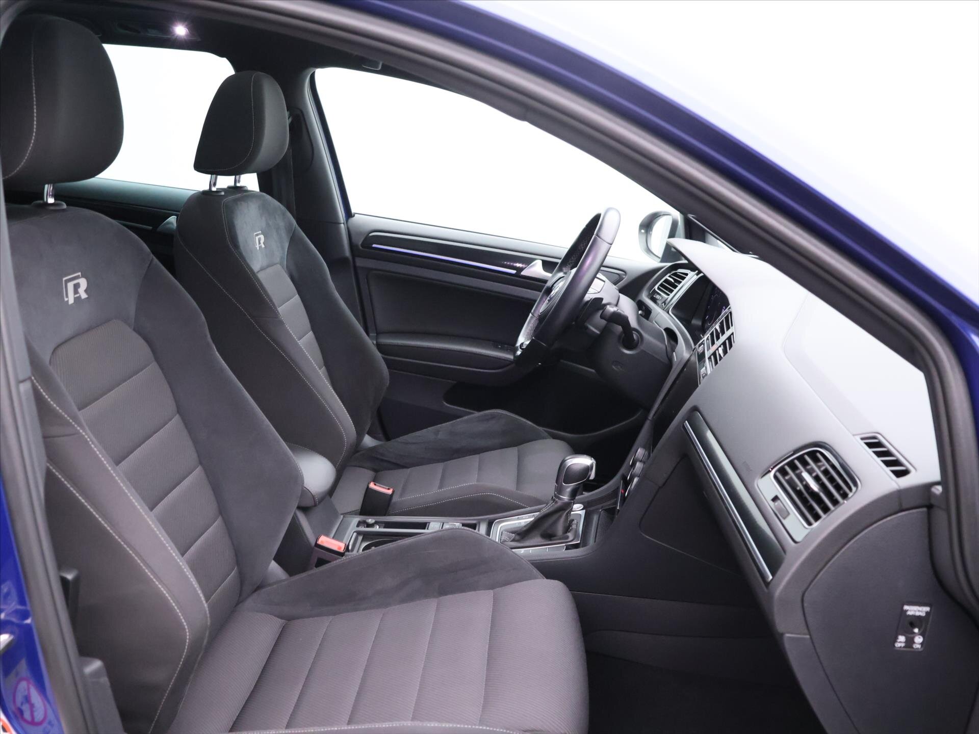 Volkswagen Golf Kombi 2,0 l 228 kw