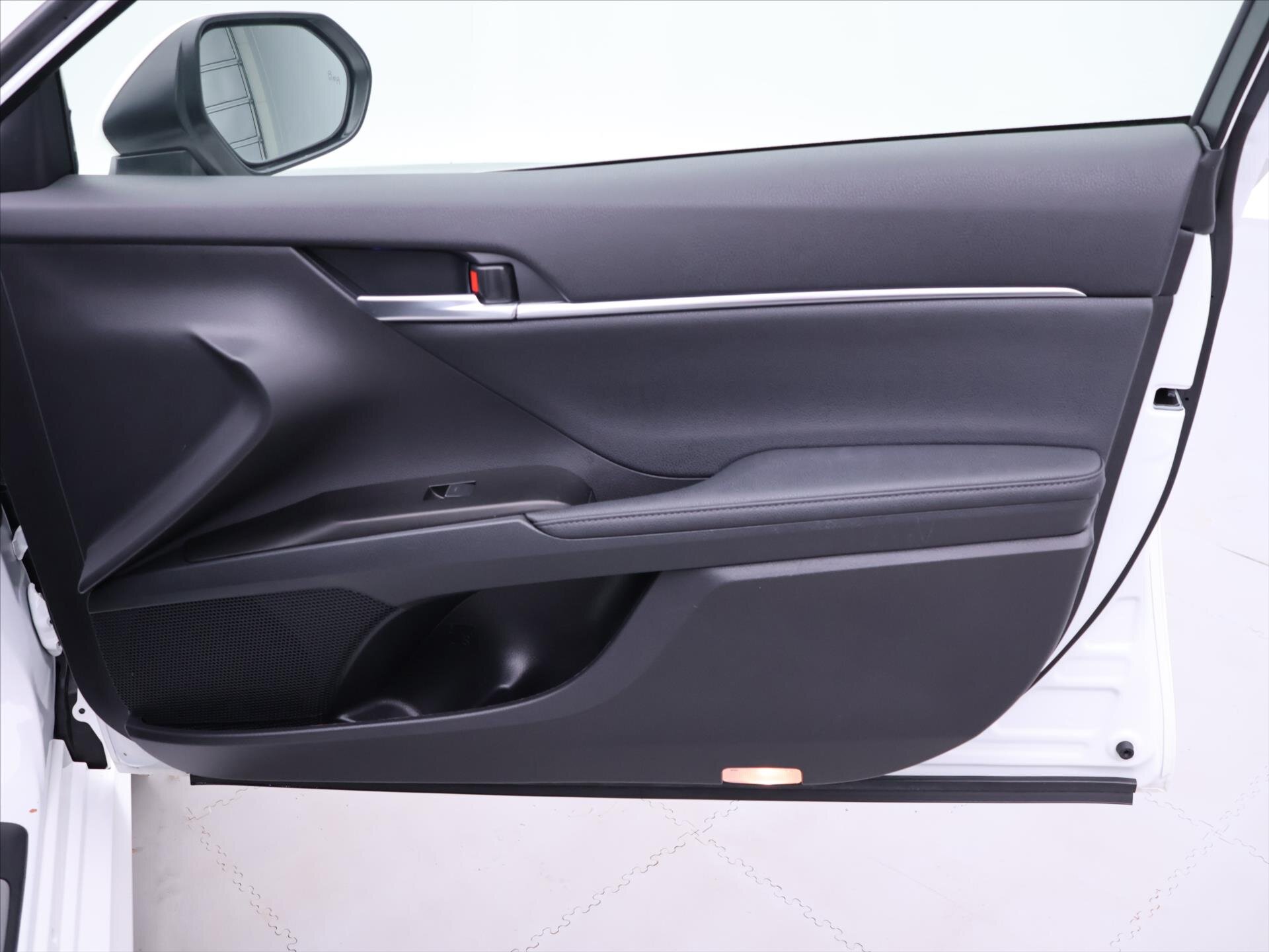 Toyota Camry Sedan / Limuzína 2,5 l 131 kw