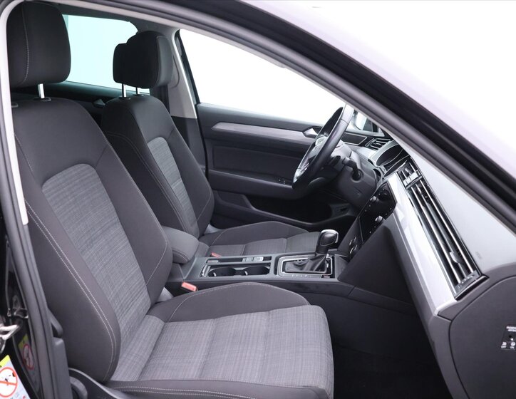 Volkswagen Passat Kombi 1,5 l 373 kw