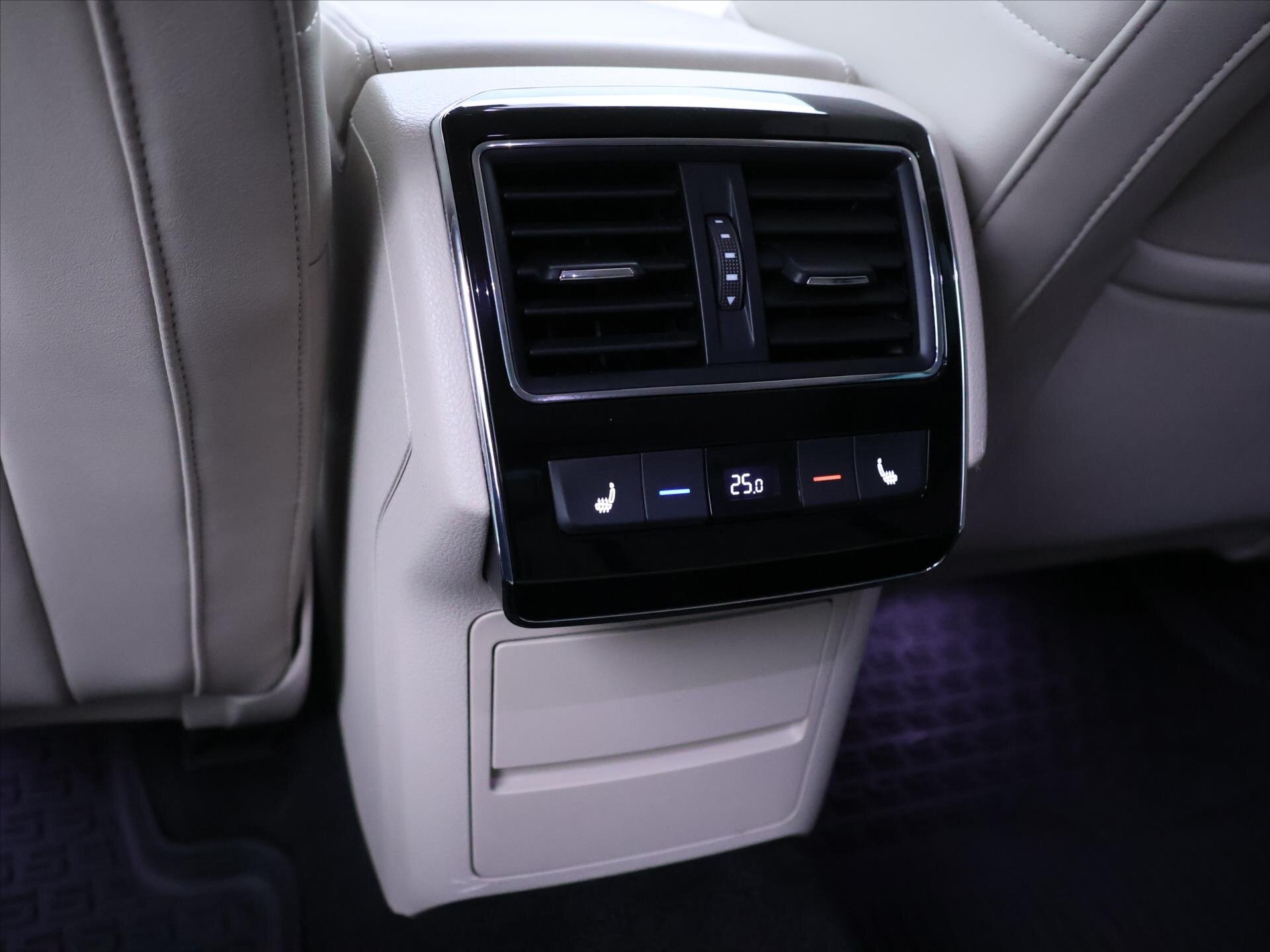 Škoda Superb Liftback 2,0 l 147 kw