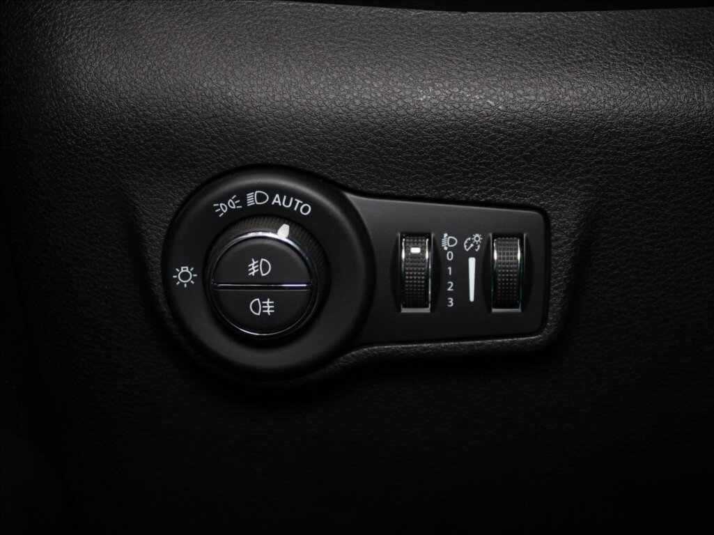 Jeep Compass SUV / Terénní 1,3 l 110 kw