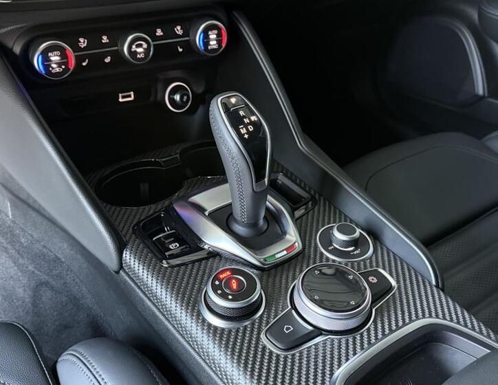 Alfa Romeo Giulia 30