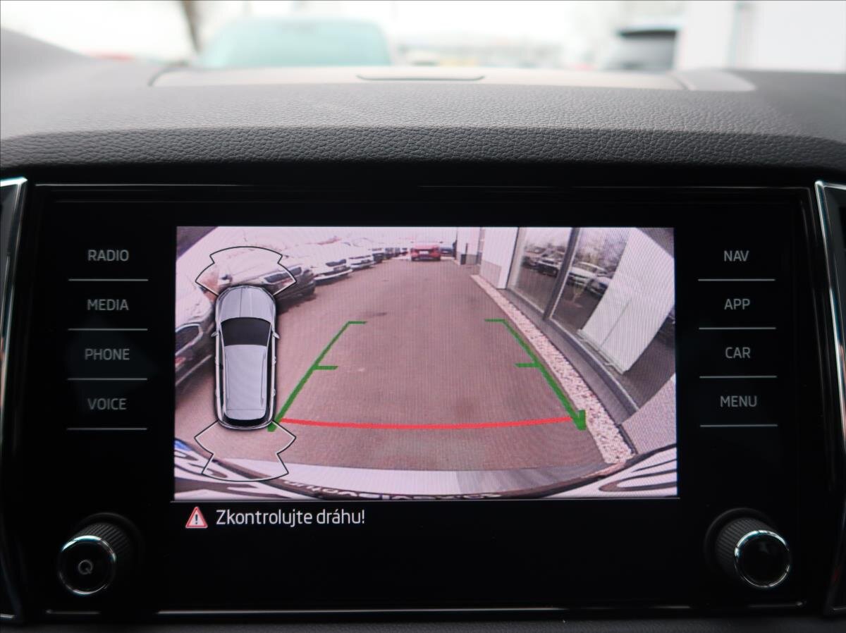 Škoda Karoq SUV / Terénní 2,0 l 85 kw