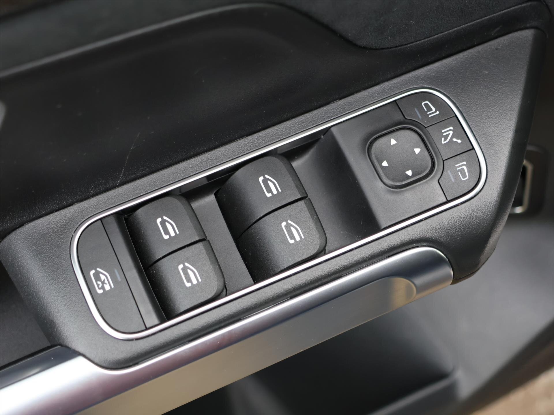 Mercedes-Benz GLB SUV 2,0 l 110 kw