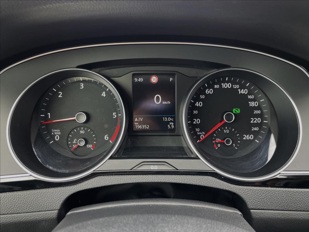 Volkswagen Passat Kombi 2,0 l 140 kw