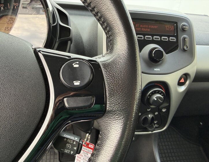 Toyota Aygo Hatchback 998,0 51 kw