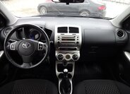 Toyota Urban Cruiser Hatchback 1,3 l 74 kw