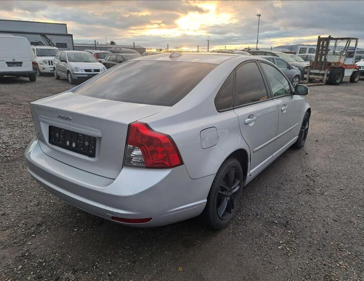 Volvo S40 8