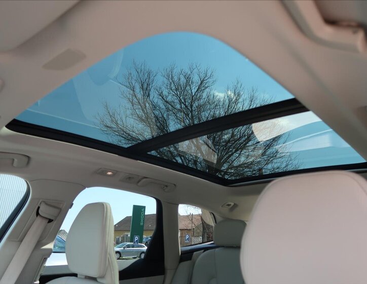 Volvo XC60 SUV / Terénní 2,0 l 145 kw