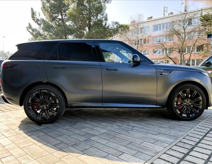Land Rover Range Rover Sport SUV / Terénní 4,4 l 390 kw
