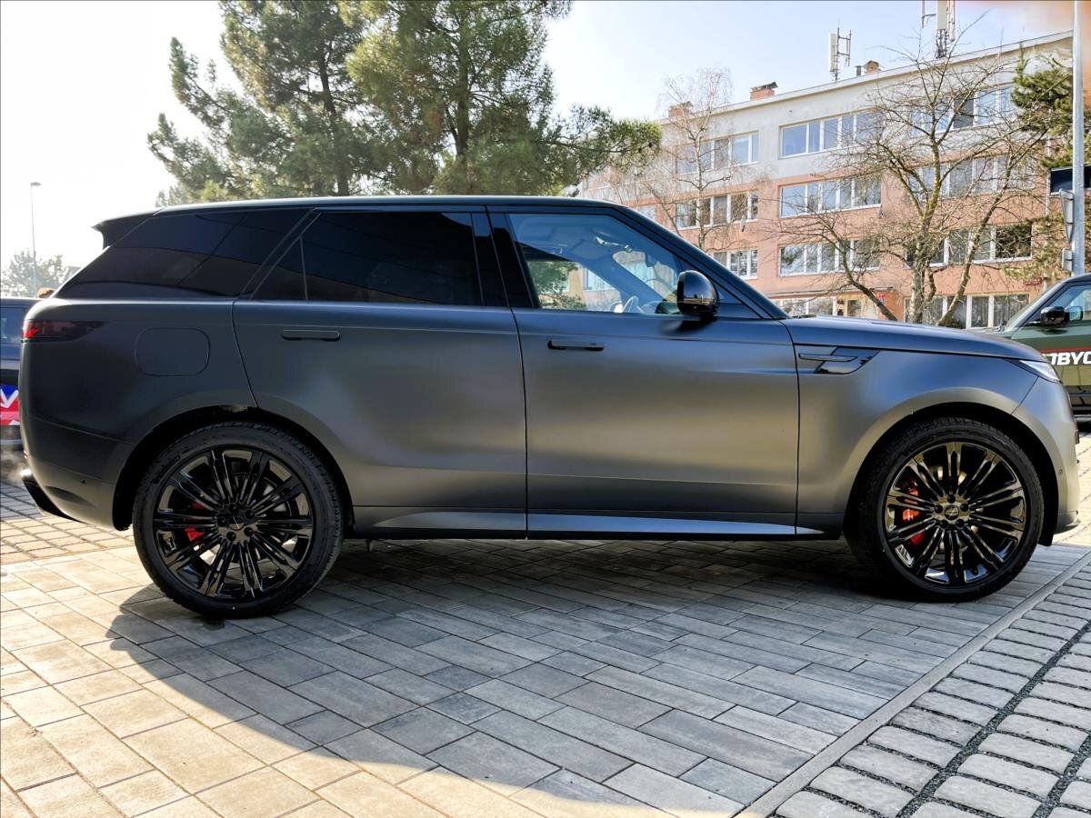 Land Rover Range Rover Sport SUV / Terénní 4,4 l 390 kw