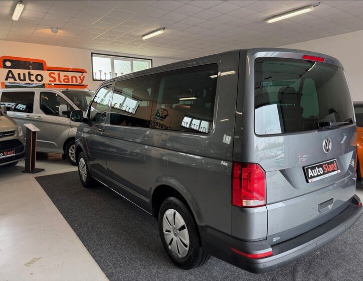 Volkswagen Caravelle 5