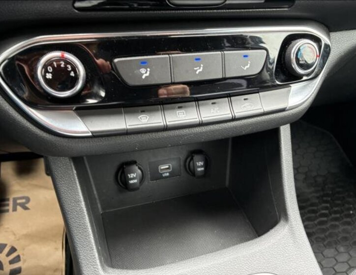 Hyundai i30 Kombi 998,0 88 kw