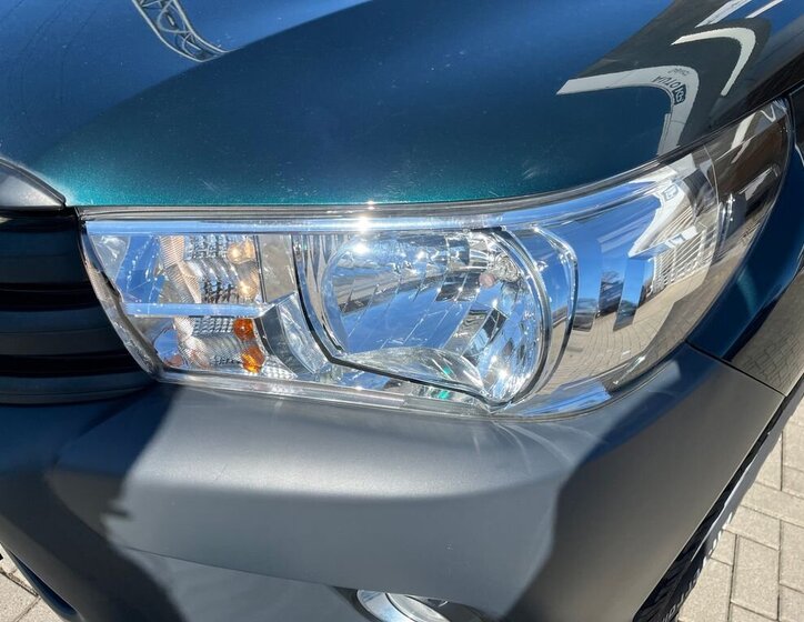 Toyota Hilux Pick-up 2,4 l 110 kw