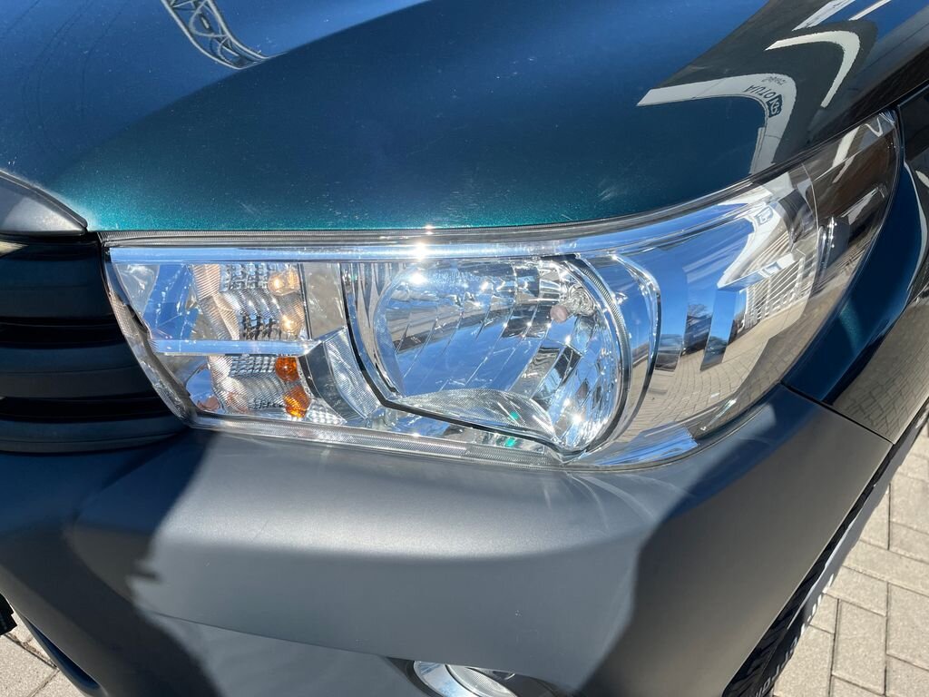 Toyota Hilux Pick-up 2,4 l 110 kw