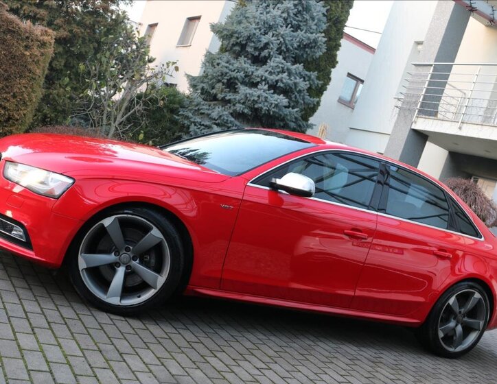 Audi S4 Sedan 3,0 l 245 kw