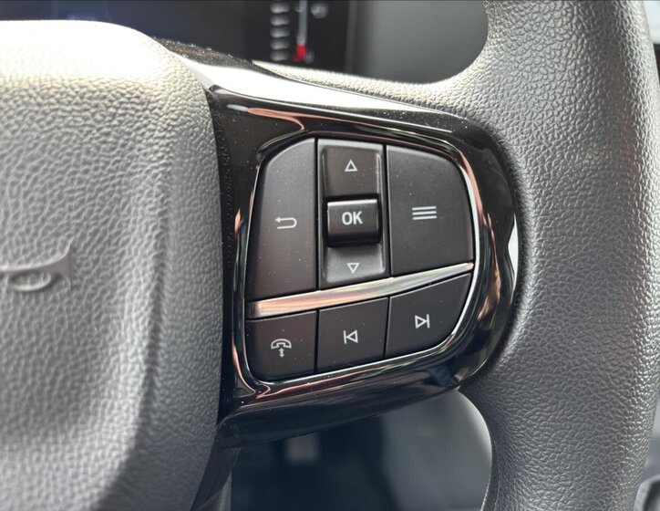 Ford Transit Custom Skříň 2,0 l 100 kw