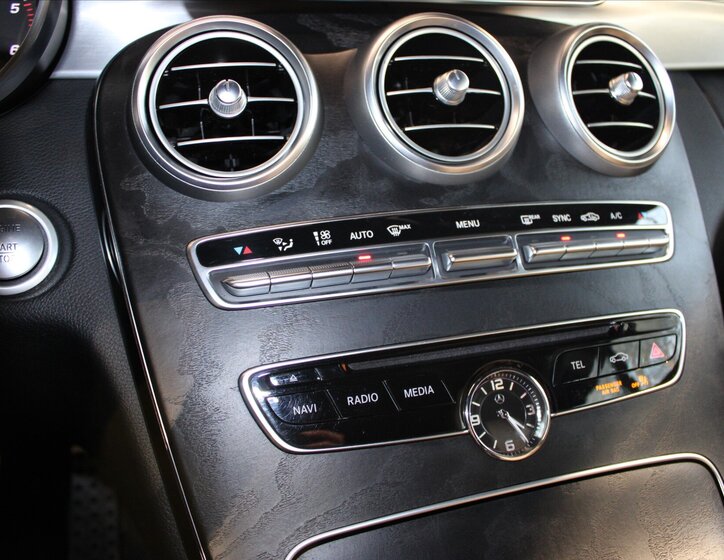 Mercedes-Benz Třídy C Kupé 2,1 l 150 kw