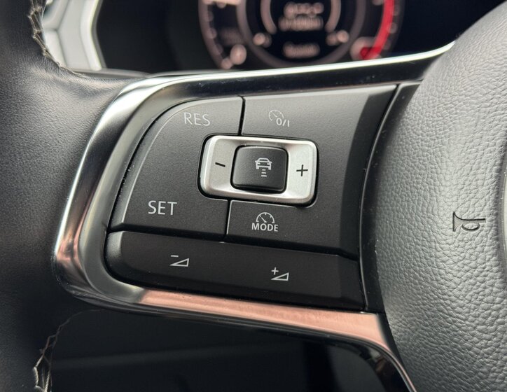 Volkswagen Arteon Liftback 2,0 l 176 kw