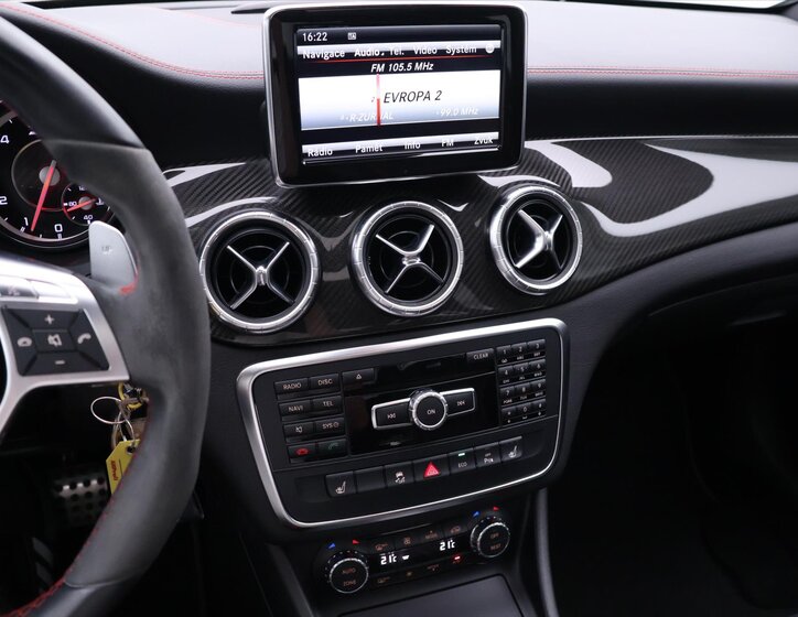 Mercedes-Benz CLA 29