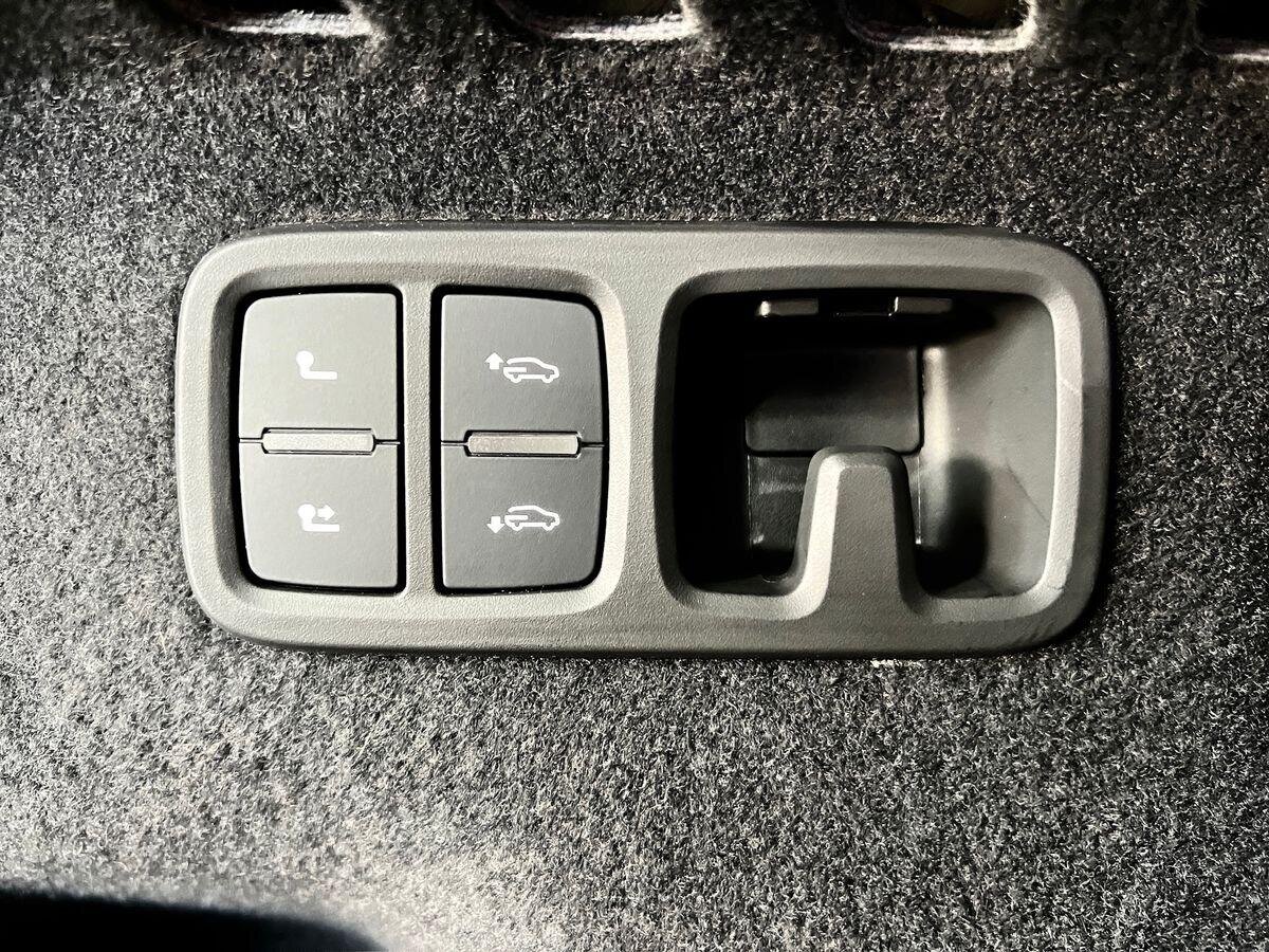 Audi SQ8 SUV 4,0 l 373 kw