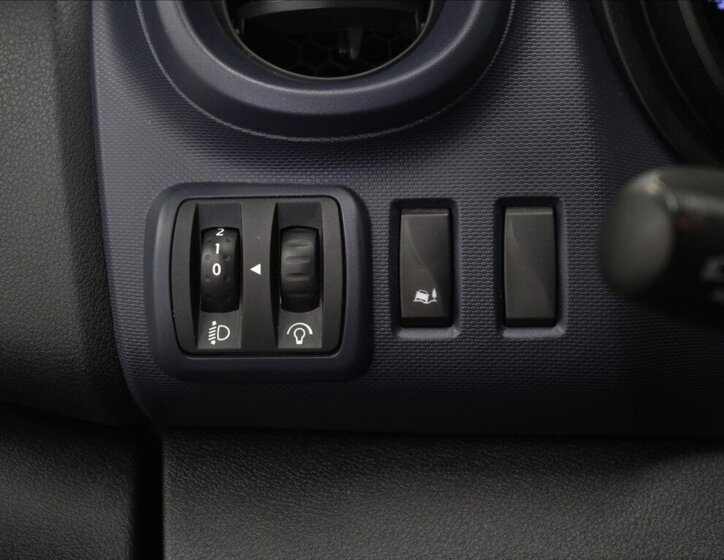 Opel Vivaro Skříň 1,6 l 70 kw