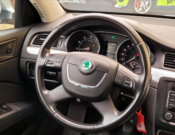 Škoda Superb Kombi 1,8 l 118 kw